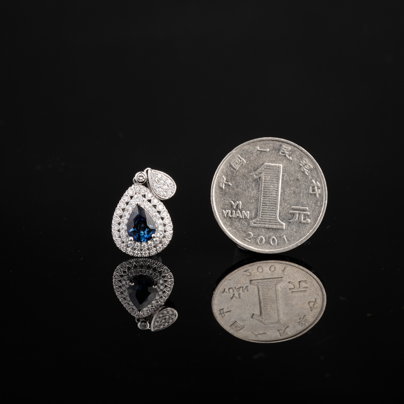 斯里兰卡蓝宝石吊坠-红掌柜