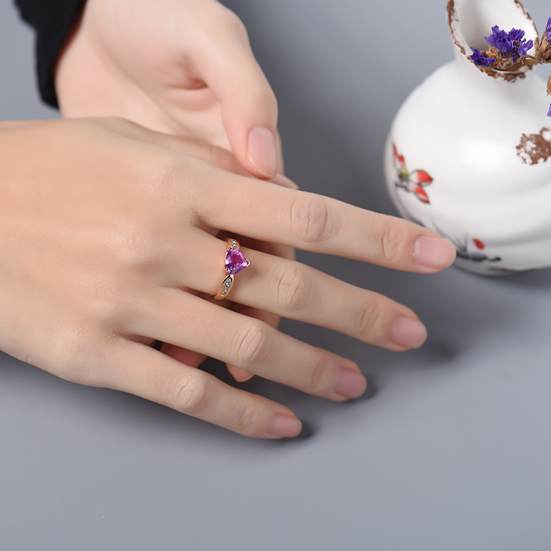 天然18K金镶钻蓝宝石戒指 - 红掌柜