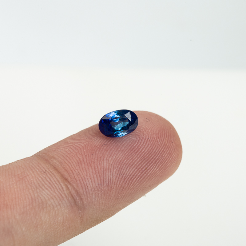 斯里兰卡皇家蓝蓝宝石刻面戒面-红掌柜