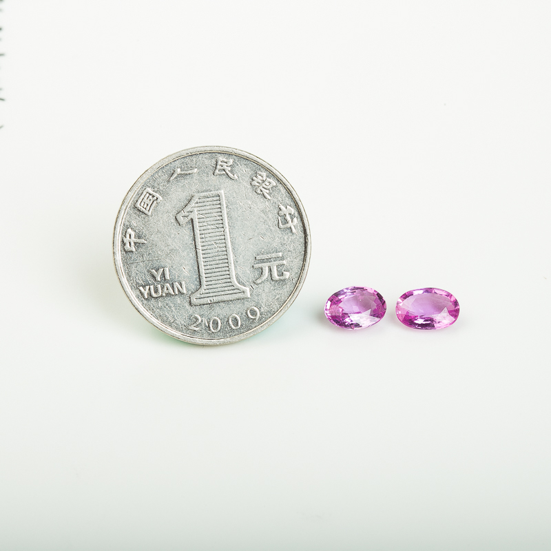 热粉色蓝宝石刻面椭圆戒指-红掌柜