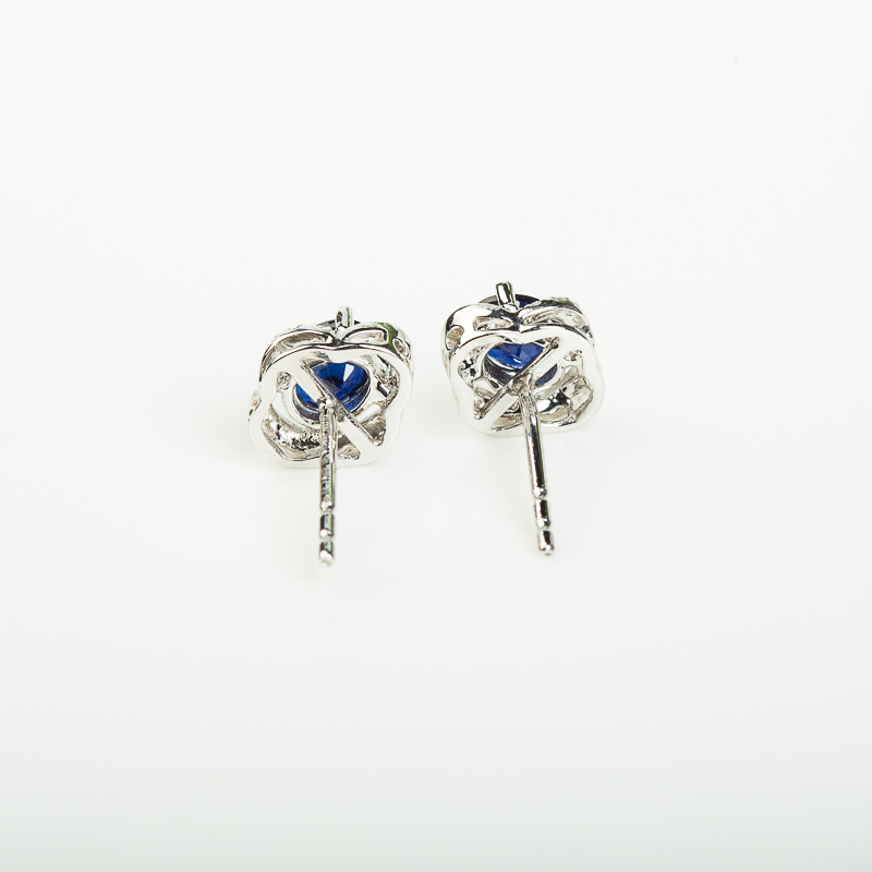 蓝宝石刻面耳钉-红掌柜