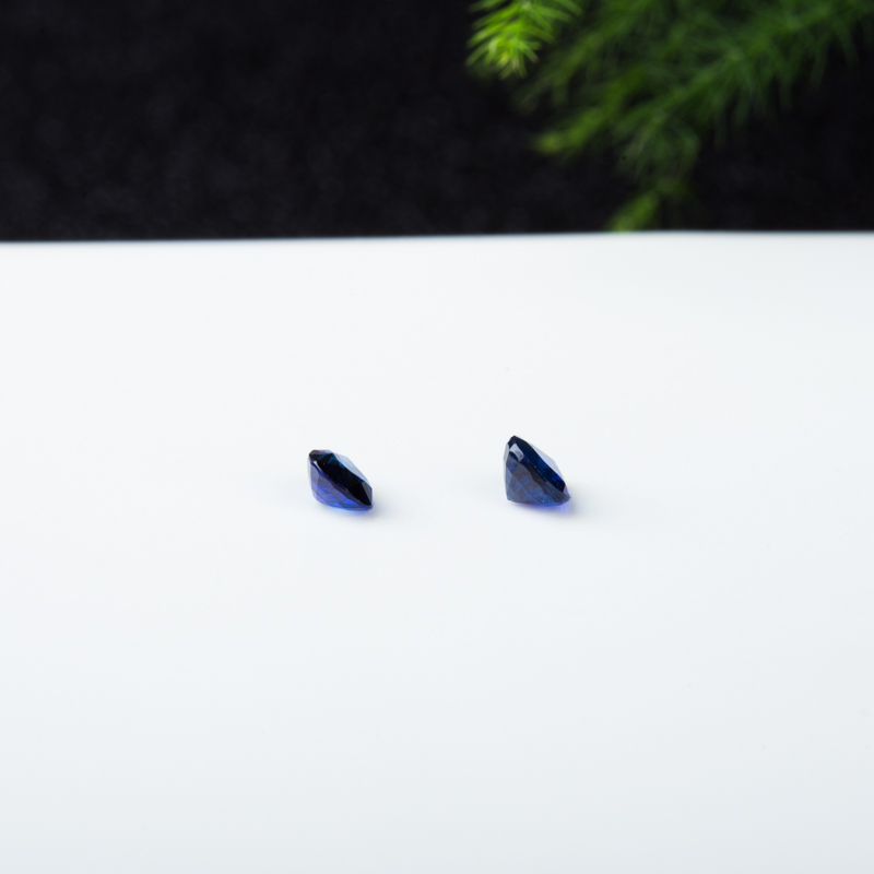 天然斯里兰卡深蓝色蓝宝石戒面-红掌柜