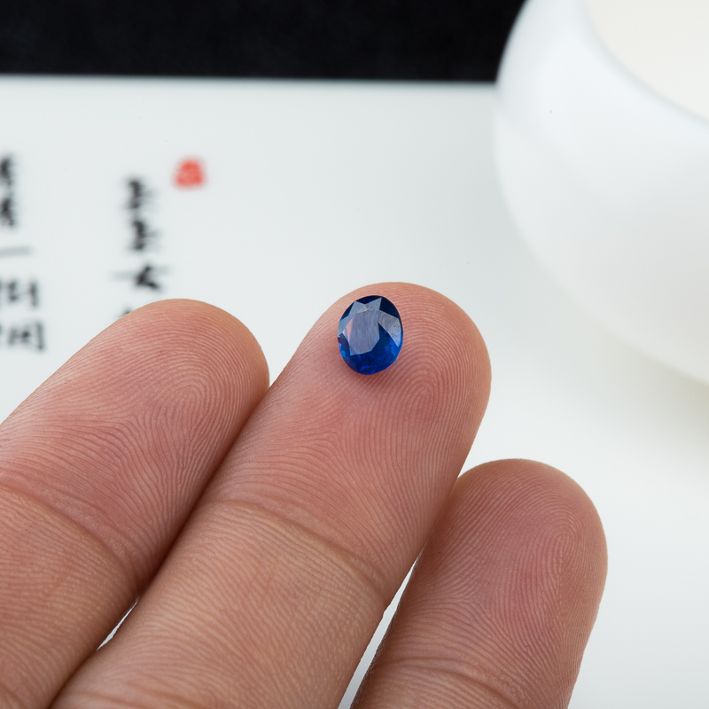 斯里兰卡皇家蓝蓝宝石刻面戒面-红掌柜