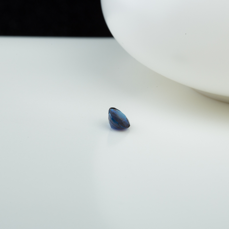 天然蓝宝石刻面戒面-红掌柜