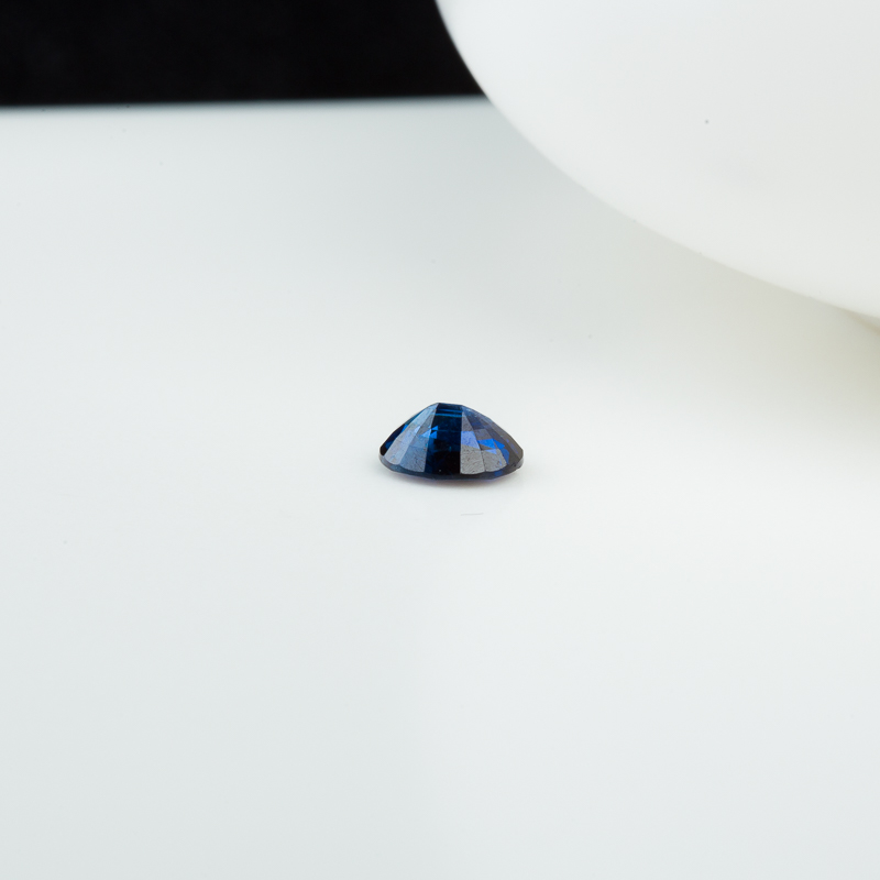 天然深蓝色蓝宝石刻面戒面-红掌柜