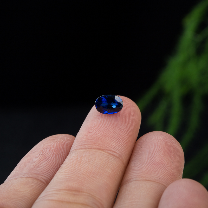 斯里兰卡皇家蓝蓝宝石刻面戒面-红掌柜