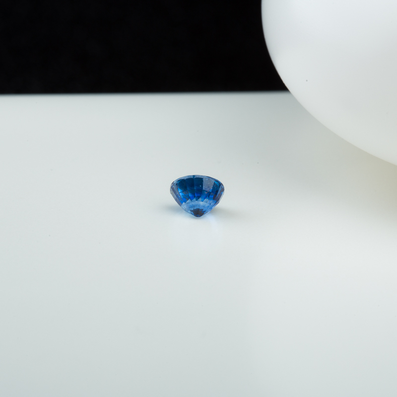 天然皇家蓝蓝宝石刻面戒面-红掌柜