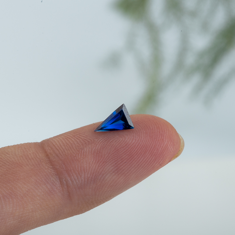 斯里兰卡蓝宝石戒面-红掌柜