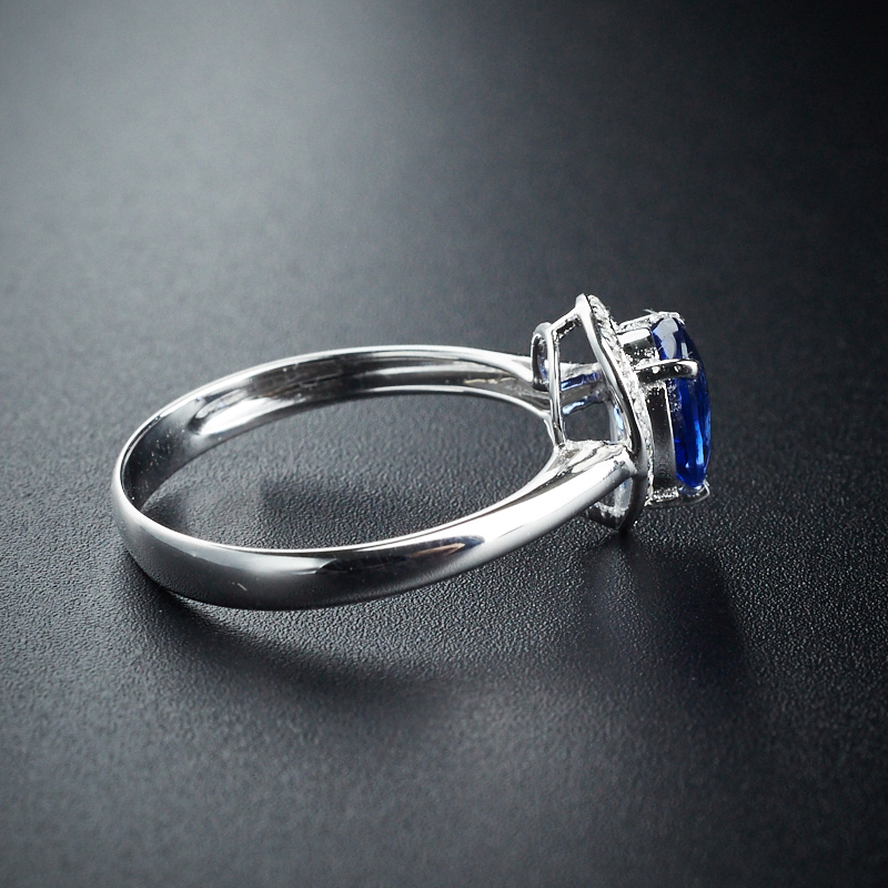 18K金镶钻天然蓝宝石戒指-红掌柜