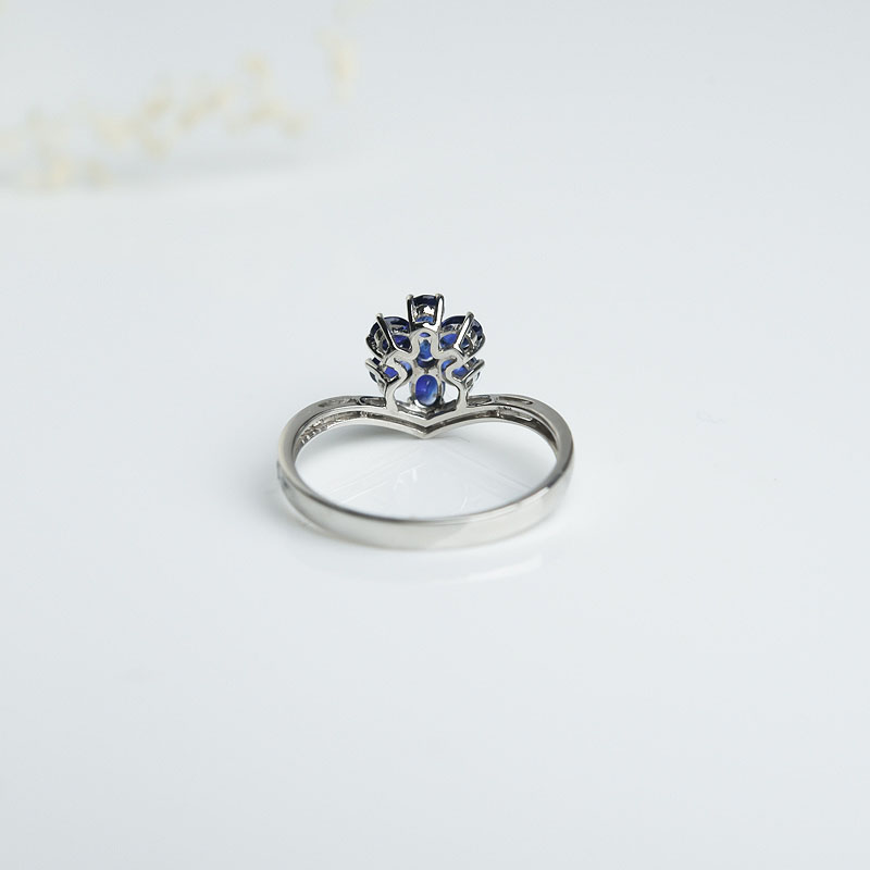 蓝色蓝宝石戒指-红掌柜