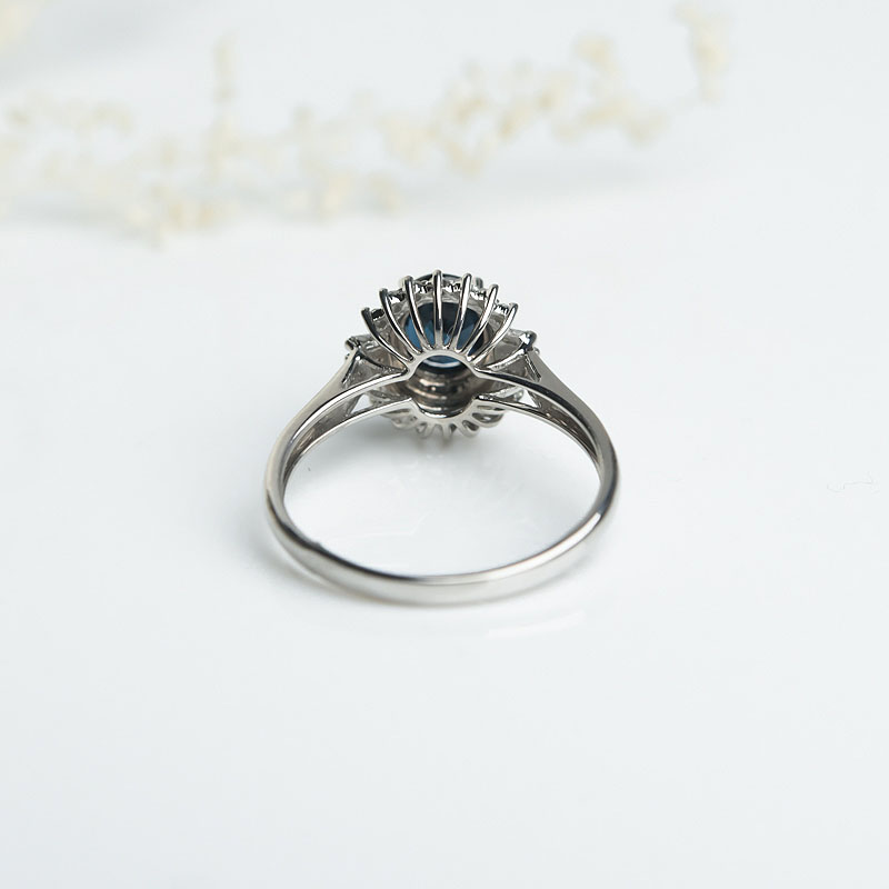 蓝色蓝宝石戒指-红掌柜