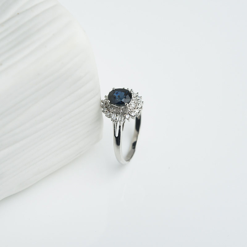 18K金镶钻蓝宝石戒指-红掌柜