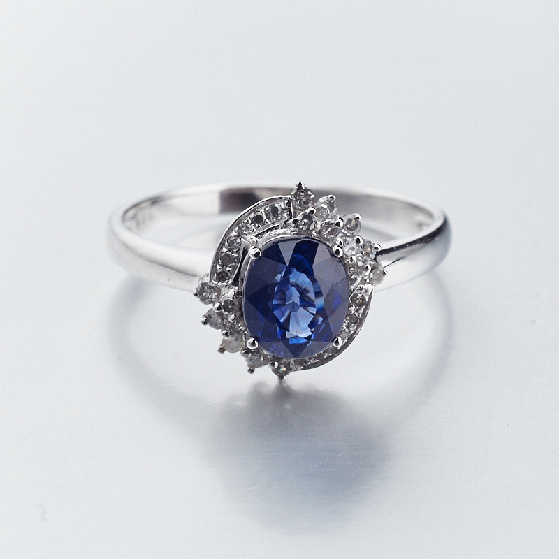 18K金镶钻斯里兰卡天然蓝宝石戒指-红掌柜