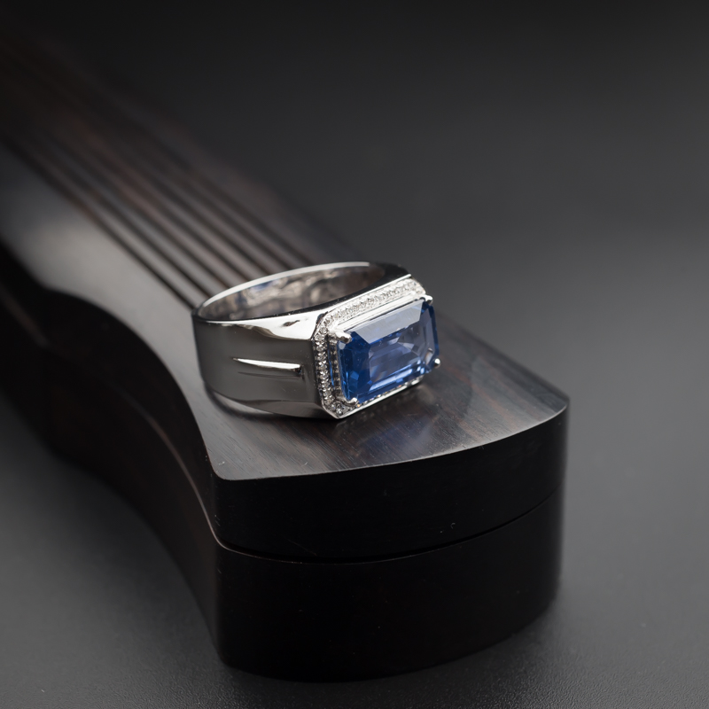 金镶钻蓝宝石戒指-红掌柜