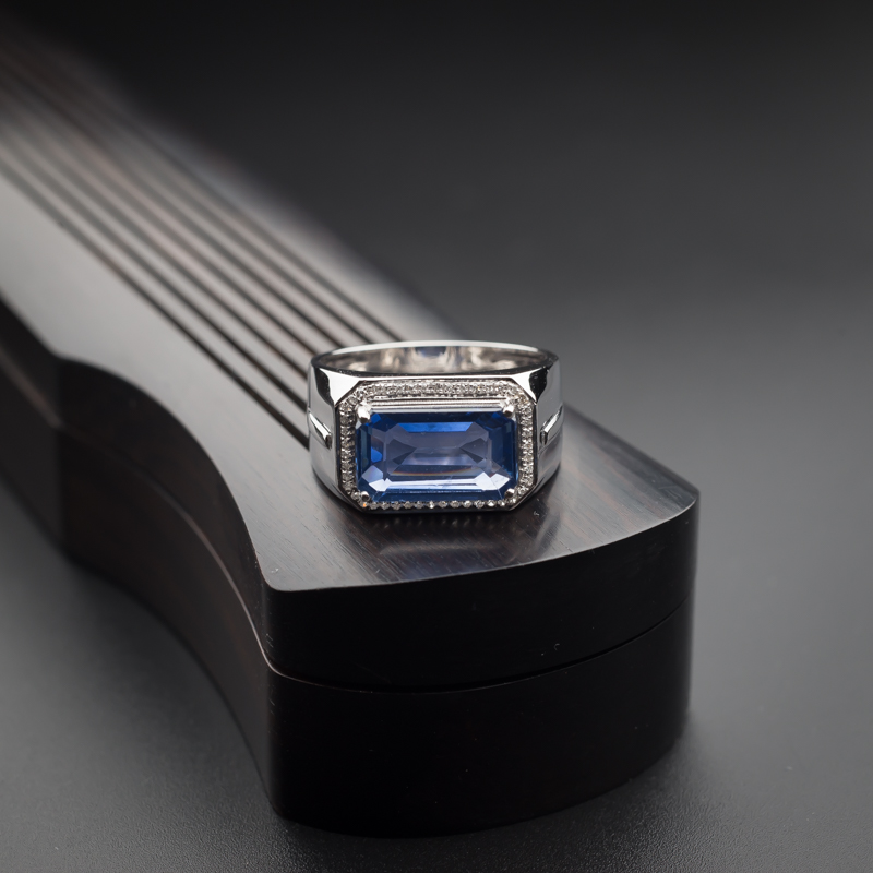 18K金镶钻蓝宝石戒指-红掌柜