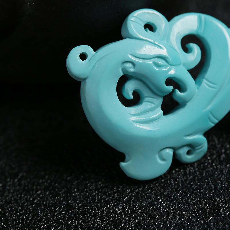 湖北绿松石仿古龙吊坠