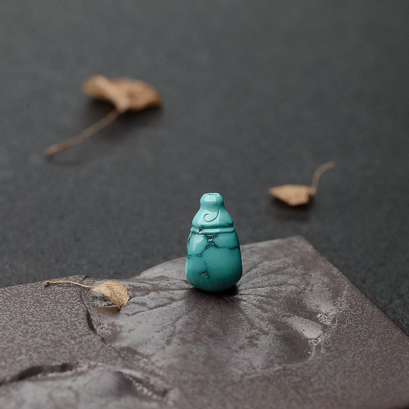 高瓷铁线绿松石三通-红掌柜