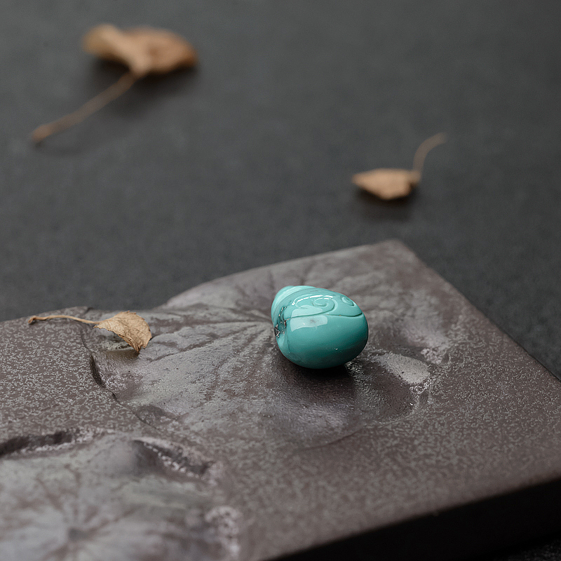 高瓷绿松石三通-红掌柜