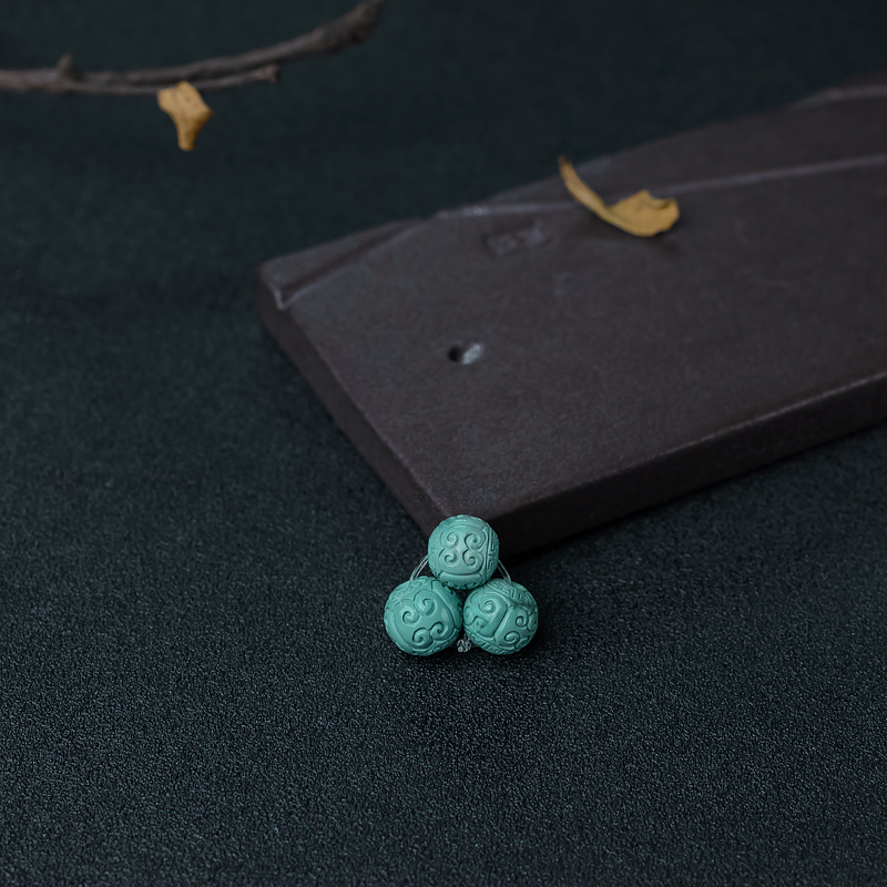 高瓷铁线绿松石回纹珠-红掌柜