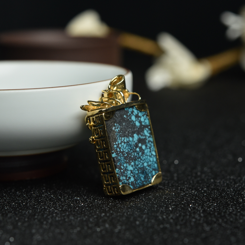 18K中瓷乌兰花蔚蓝绿松石吊坠-红掌柜