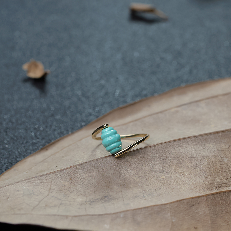 18K金镶天然高瓷铁线蓝绿绿松石戒指-红掌柜