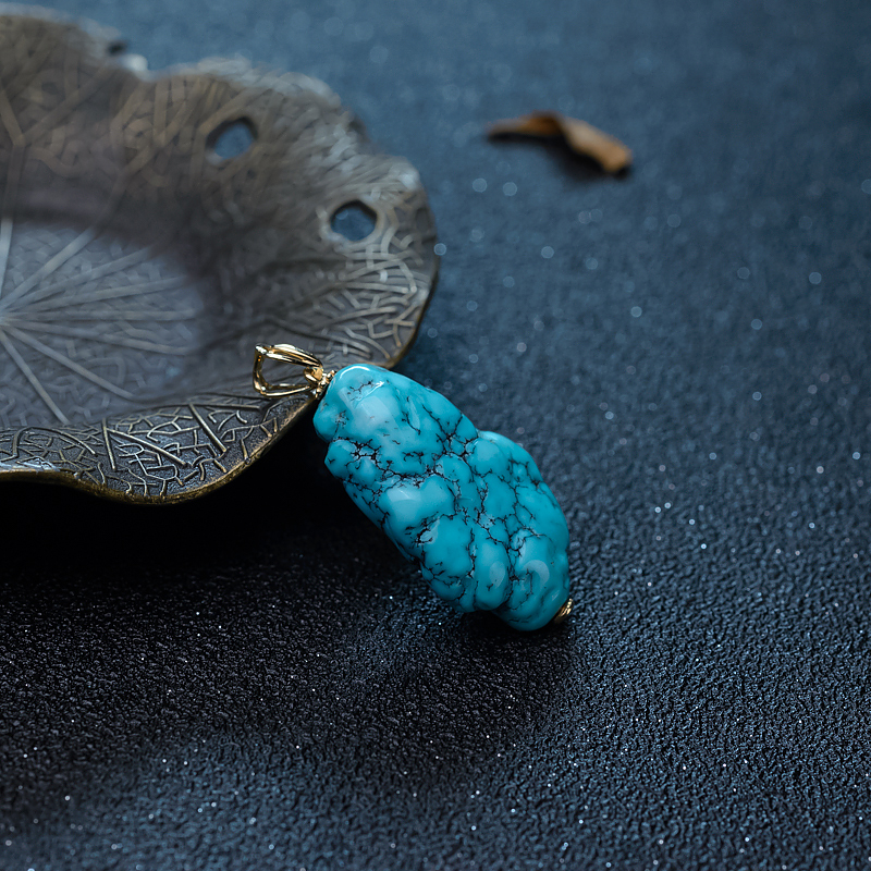 铁线蓝绿松石随形吊坠-红掌柜