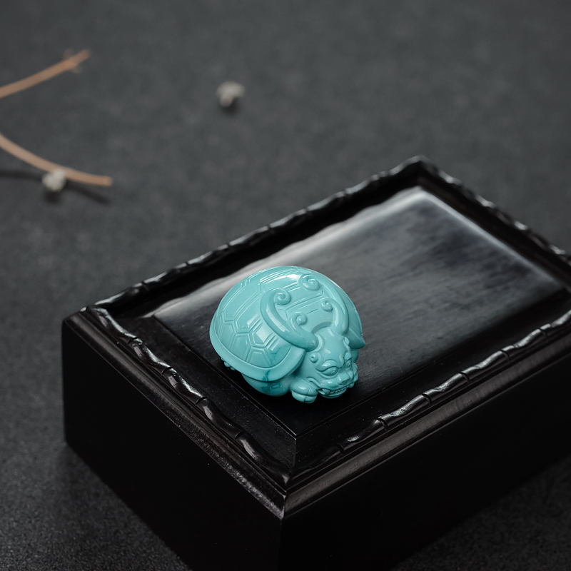 铁线蓝绿绿松石龙龟吊坠-红掌柜