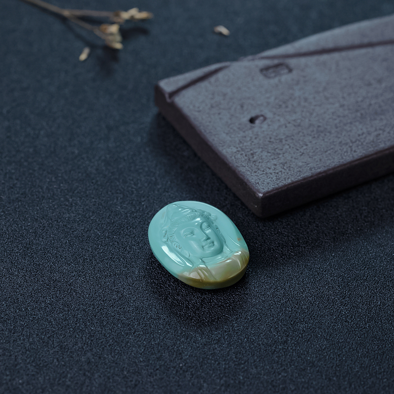 天然中高瓷俏色绿松石吊坠-红掌柜