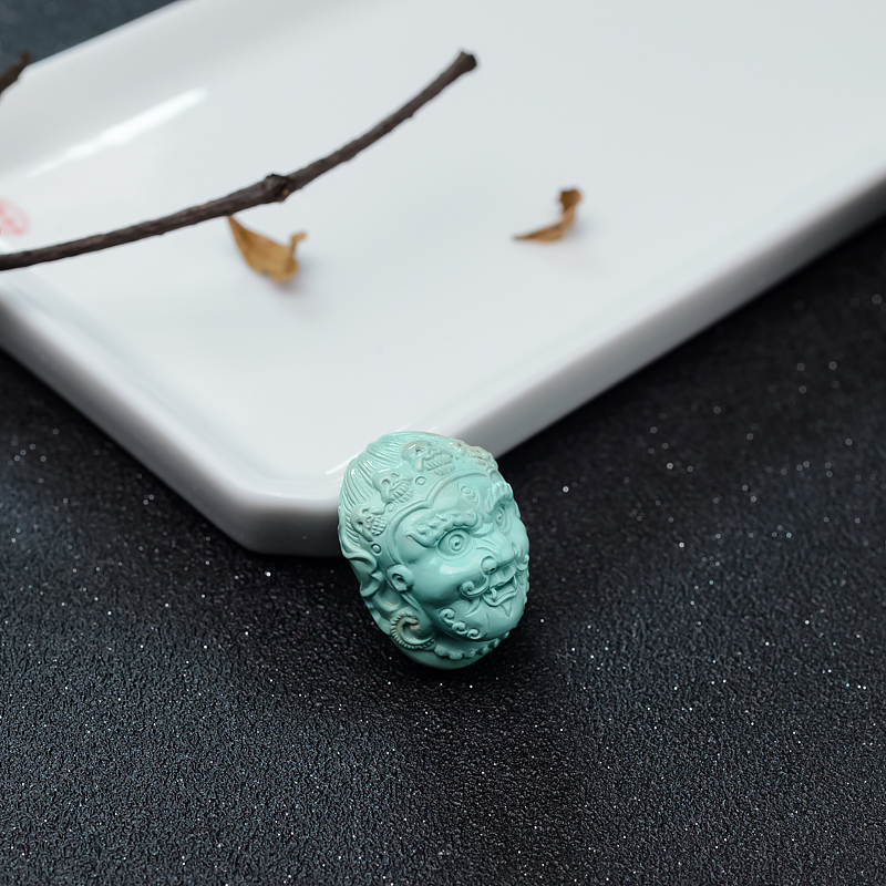 高瓷绿松石大黑天吊坠-红掌柜