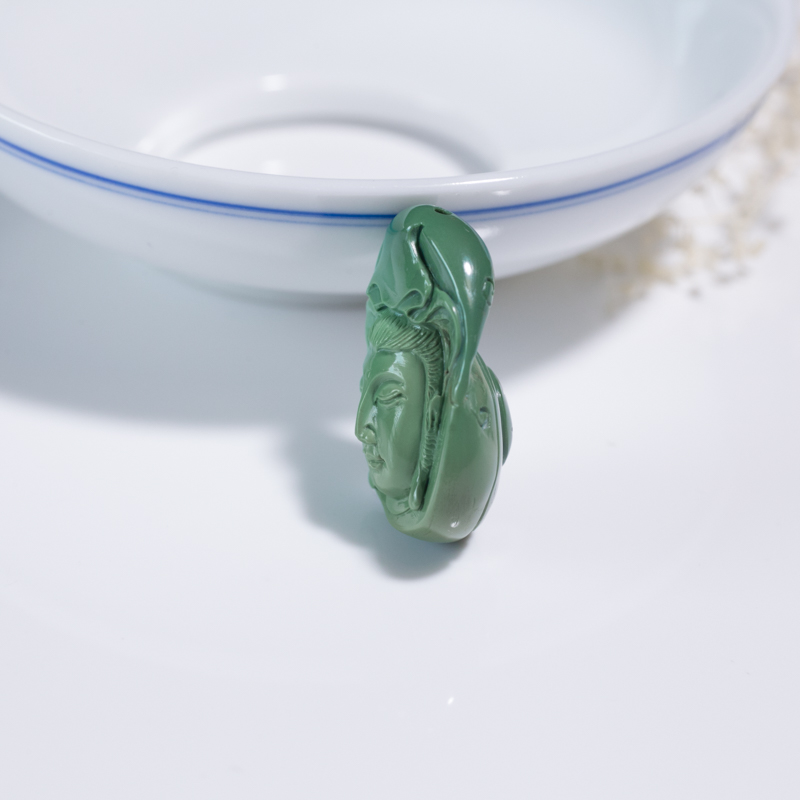 高瓷绿松石观音吊坠-红掌柜
