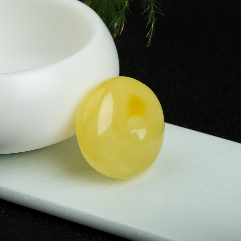 鸡油黄蜜蜡平安扣吊坠-红掌柜