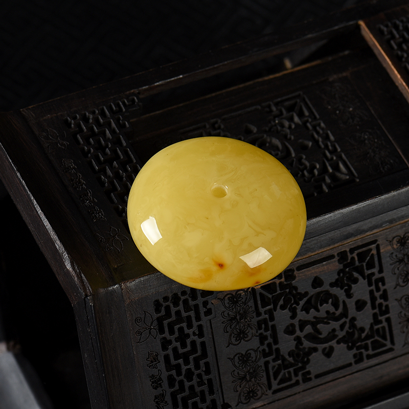 波罗的海天然鸡油黄蜜蜡吊坠-红掌柜