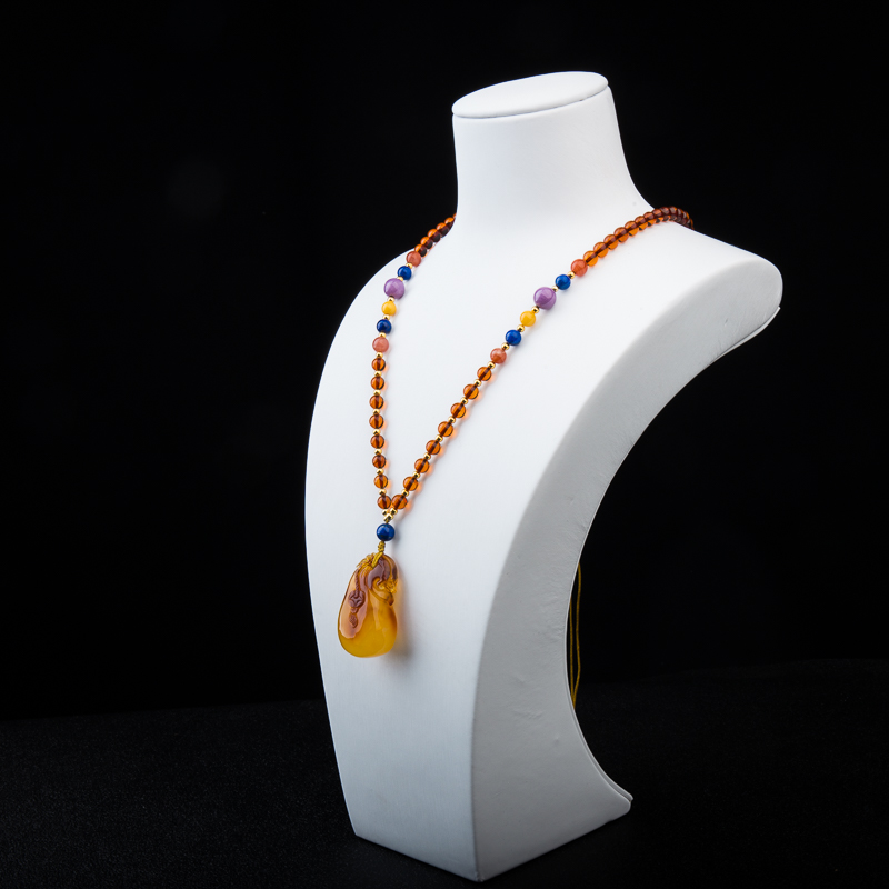 天然波罗的海带皮俏色金绞蜜吊坠-红掌柜