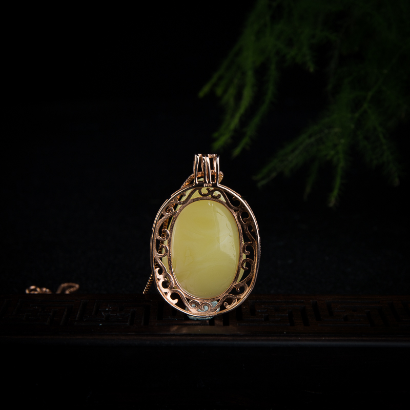 银镶浅黄白花蜜水滴挂坠-红掌柜