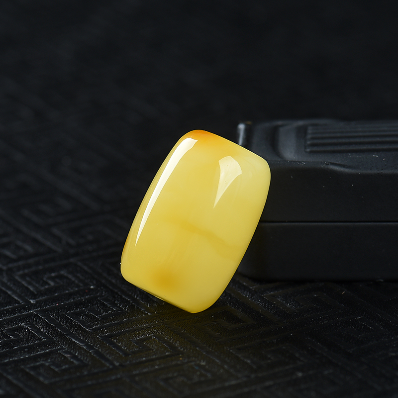 波罗的海天然蜜蜡桶珠吊坠-红掌柜