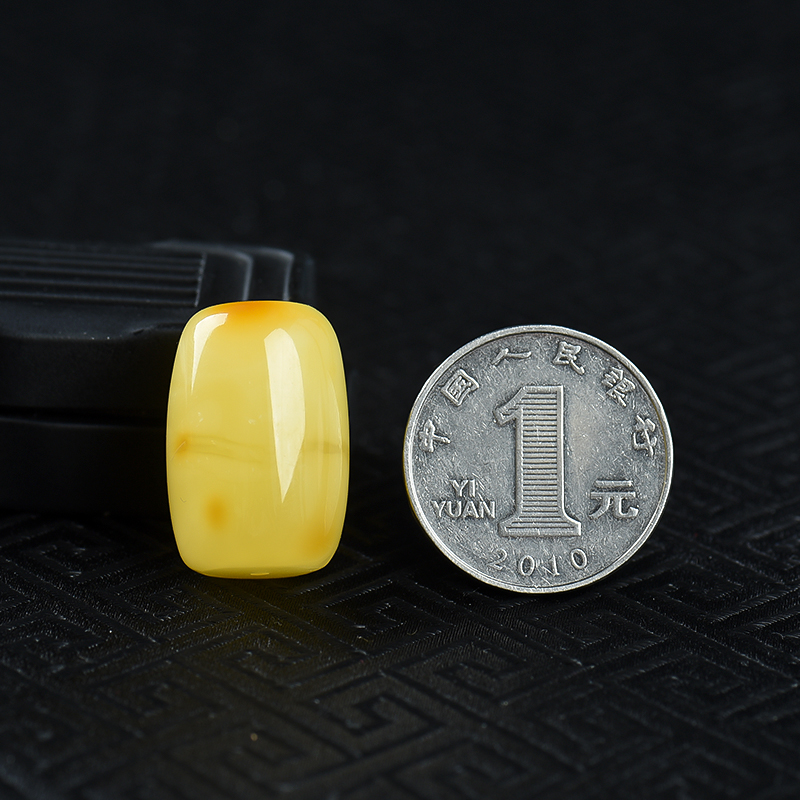 蜜蜡桶珠吊坠-红掌柜