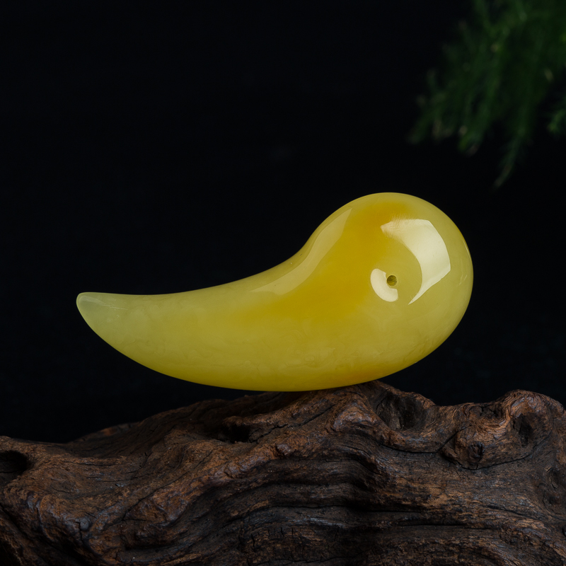 蜜蜡狼牙吊坠-红掌柜