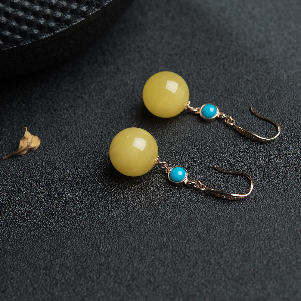 18K金镶钻蜜蜡圆珠耳坠-红掌柜