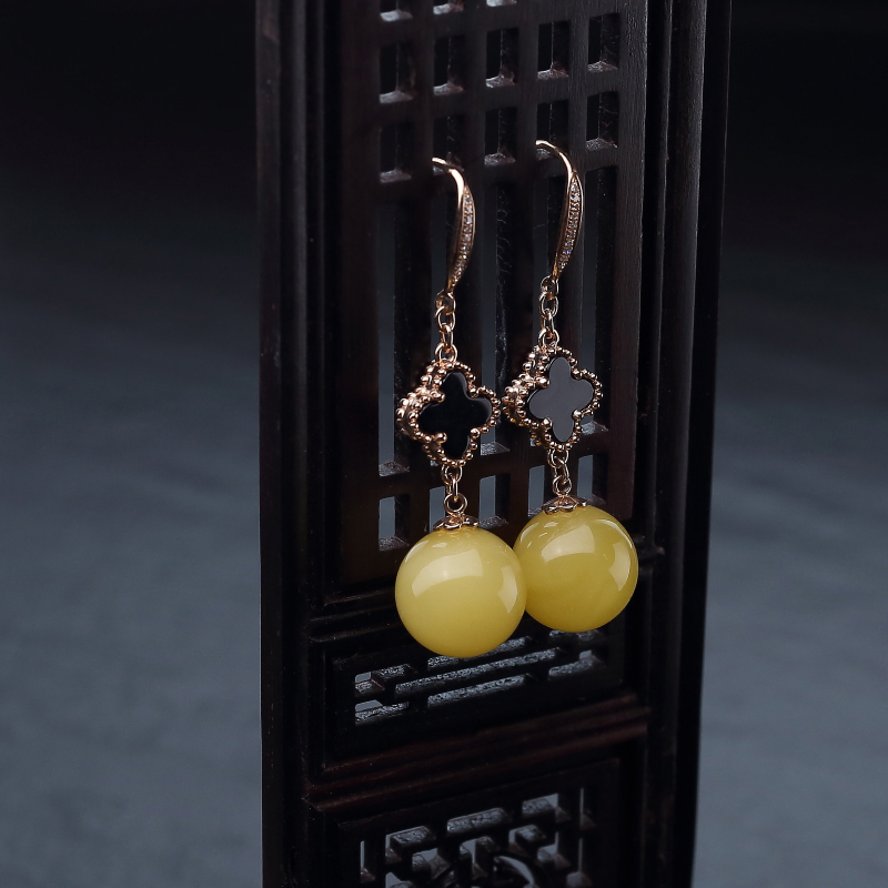18K鸡油黄蜜蜡圆珠耳坠-红掌柜