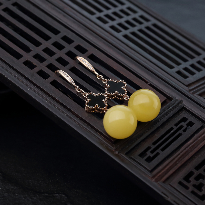 鸡油黄蜜蜡圆珠耳坠-红掌柜