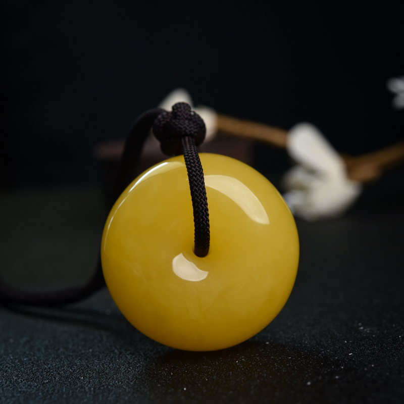 鸡油黄蜜蜡平安扣吊坠-红掌柜