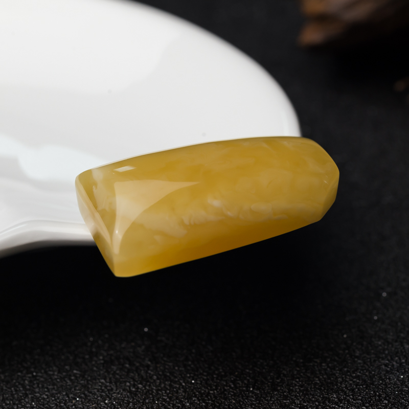 波罗的海鸡油黄蜜蜡无事牌吊坠-红掌柜