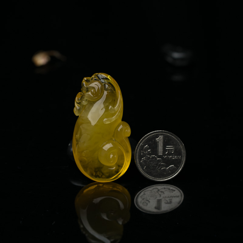 蜜蜡仿古貔貅挂坠-红掌柜