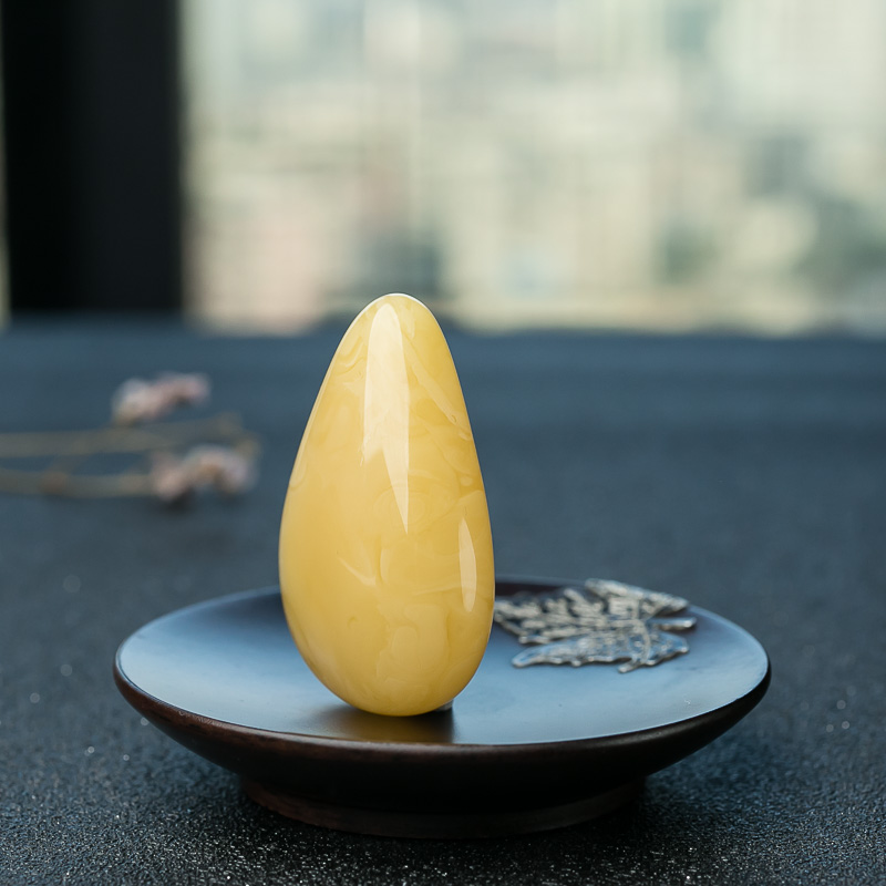 蜜蜡水滴吊坠-红掌柜