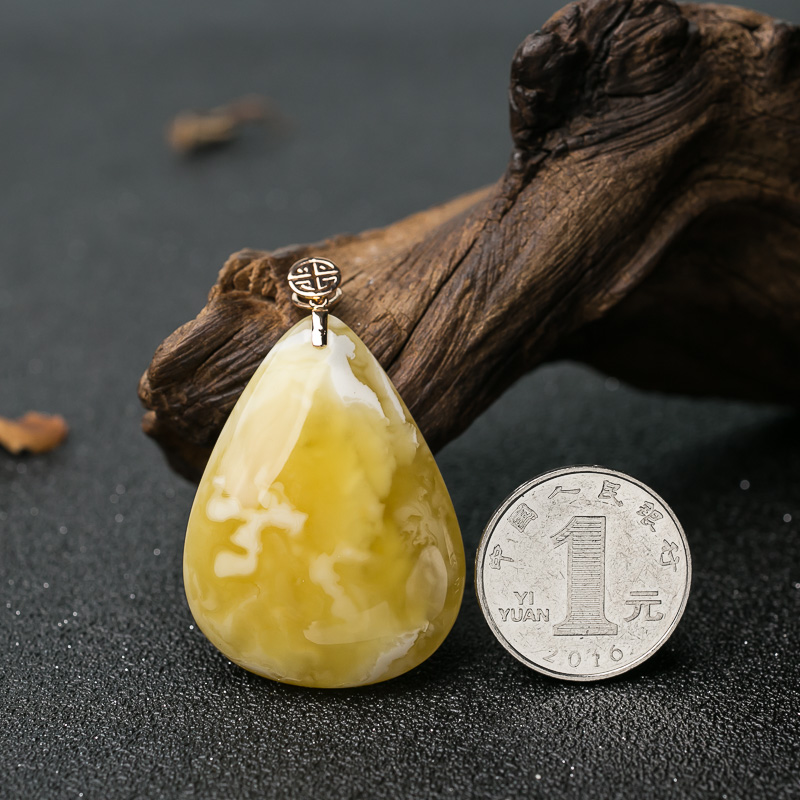 白花蜜蜡随形挂坠-红掌柜