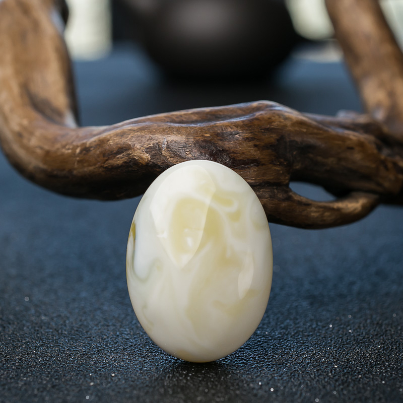 白花蜜蜡随形吊坠-红掌柜