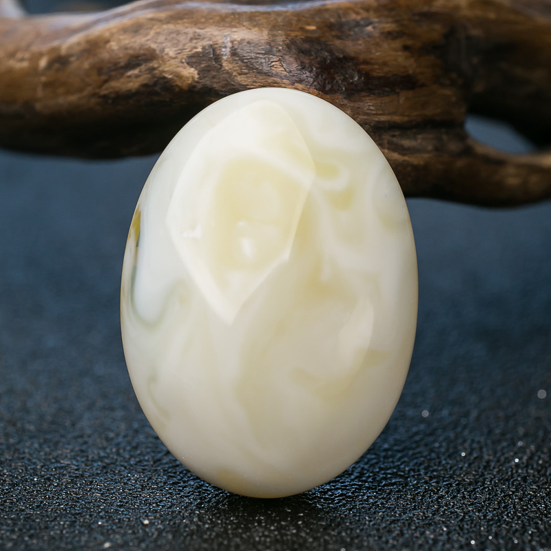 白花蜜蜡随形吊坠-红掌柜