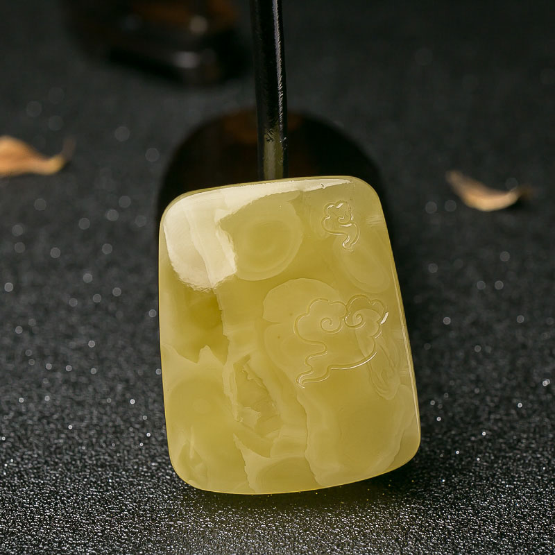 鸡油黄蜜蜡观音挂坠-红掌柜