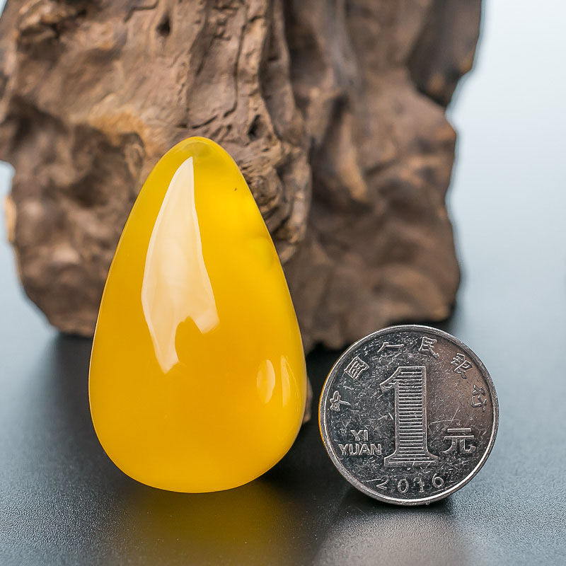 鸡油黄蜜蜡水滴吊坠-红掌柜