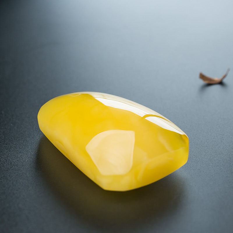 鸡油黄蜜蜡方牌吊坠-红掌柜